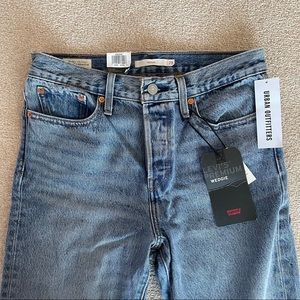 NWT Levi’s Wedgie Size 27 NEVER WORN
